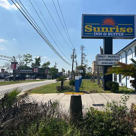 Sunrise Inn & Suites 钱诺夫 外观 照片